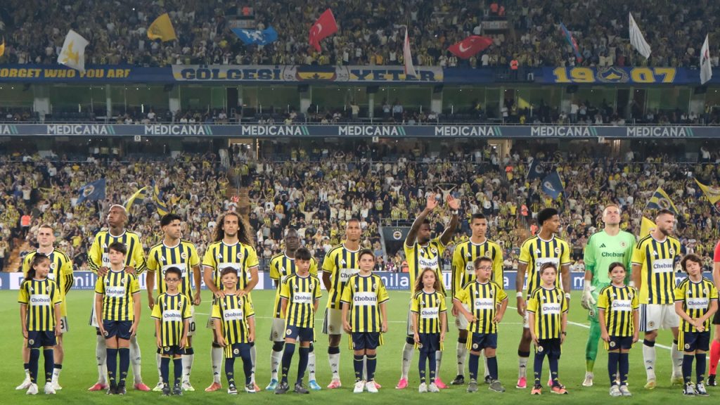 El Fenerbahçe vuelve a la Champions 18 años después