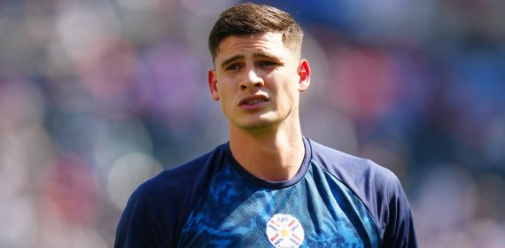 Orlando Gill durante el calentamiento previo al duelo entre Paraguay y Francia de octavos de final del pasado Mundial 2026.