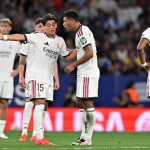 Arda Güler y Jude Bellingham dialogan junto a Bernardo Silva y Mbappé en el partido de Liga entre el Real Madrid y el Espanyol.