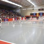 La selección española de fútbol sala ataca la portería rival en un partido internacional disputado en Ferrol
