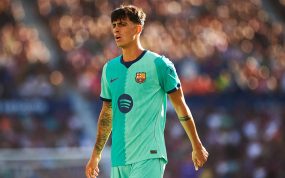 Marc Bernal, del FC Barcelona, durante un partido de su equipo contra el Levante en el Ciutat de València, correspondiente a LaLiga 2026/27.