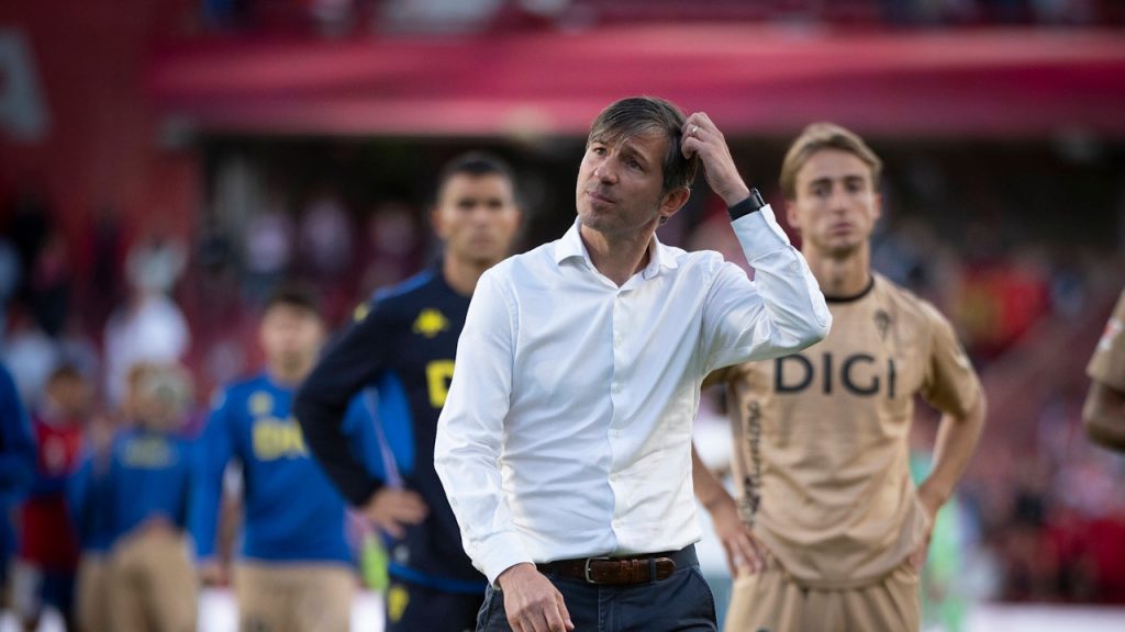 Albert Celades, Cadiz CF, Destituido, LaLiga HyperMotion