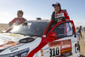 Fernando Alonso correrá el Dakar 2027 con un Aston Martin