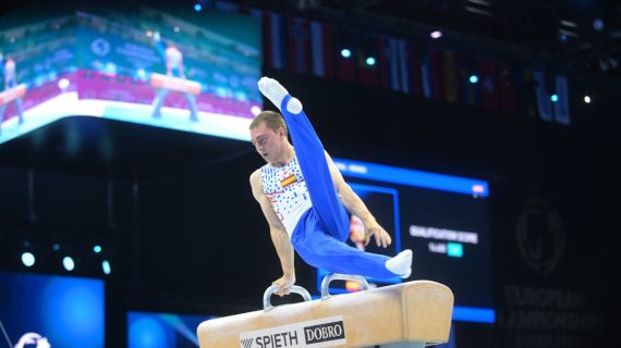 Ignacio Yockers, caballo con arcos, gimnasia
