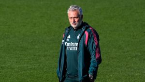 Mourinho despeja la duda: «Mañana va a jugar Vinicius de extremo izquierdo»