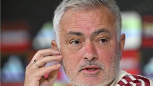 Mourinho entierra el ruido mediático sobre Mbappé: «Es ridículo»
