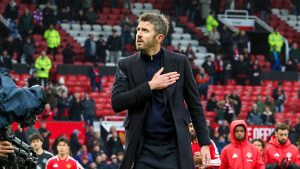 Michael Carrick y Bruno Fernandes firman la paz en el Manchester United tras su reunión en Carrington