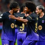 Lamine Yamal festeja junto a Karim Adeyemi el gol del alemán en la victoria por 1-4 del FC Barcelona frente al Galatasaray en la Champions League 2026/27.
