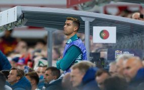 Cristiano Ronaldo, en el banquillo de suplentes de Portugal, durante el partido de Nations League 2026/27 disputado frente a Noruega en Oslo.