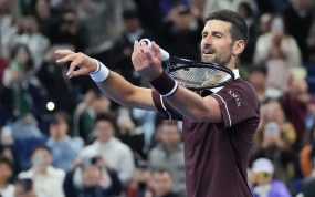 Novak Djokovic celebra el triunfo en cuartos de final del ATP 500 de Pekín ante Alexander Zverev.