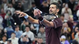 Djokovic «mantiene» la corona a Sinner y bate el récord de Nadal en Roland Garros