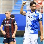 Enric Gallego celebra el gol anotado en Ipurua en la victoria del Tenerife por 1-3 ante el Eibar en LaLiga HyperMotion 2026/27.