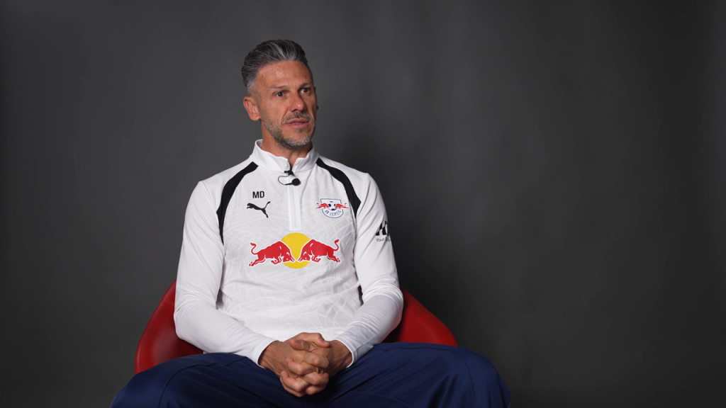 Martín Demichelis durante el evento con los periodistas españoles organizado por el RB Leipzig en la previa de su partido ante el Real Madrid en la Champions League 2026/27.