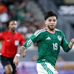 Gilberto Mora, en acción, durante el entre Estados Unidos y México y Perú, celebrado el 29 de septiembre de 2026 en Nueva Jersey.
