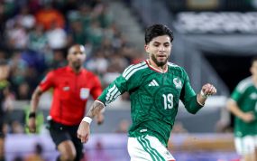 Gilberto Mora, en acción, durante el entre Estados Unidos y México y Perú, celebrado el 29 de septiembre de 2026 en Nueva Jersey.