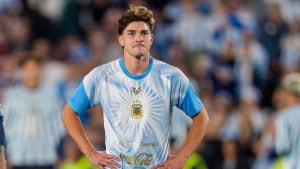 Julián Álvarez busca agente: Pastore, en cabeza, y un tapado