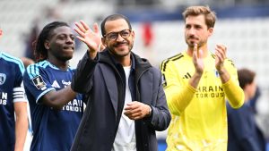 El Paris FC de Rosenior quiere reinventar la jerarquía del fútbol francés